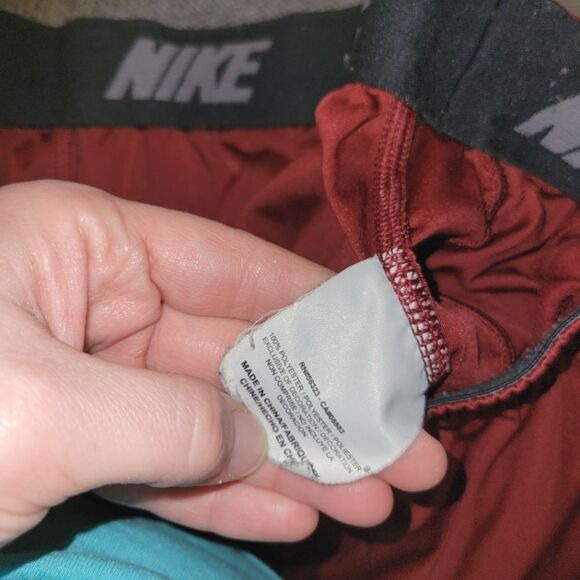 Nike Men's Red Active Athletic Shorts XL - Picture 8 of 10